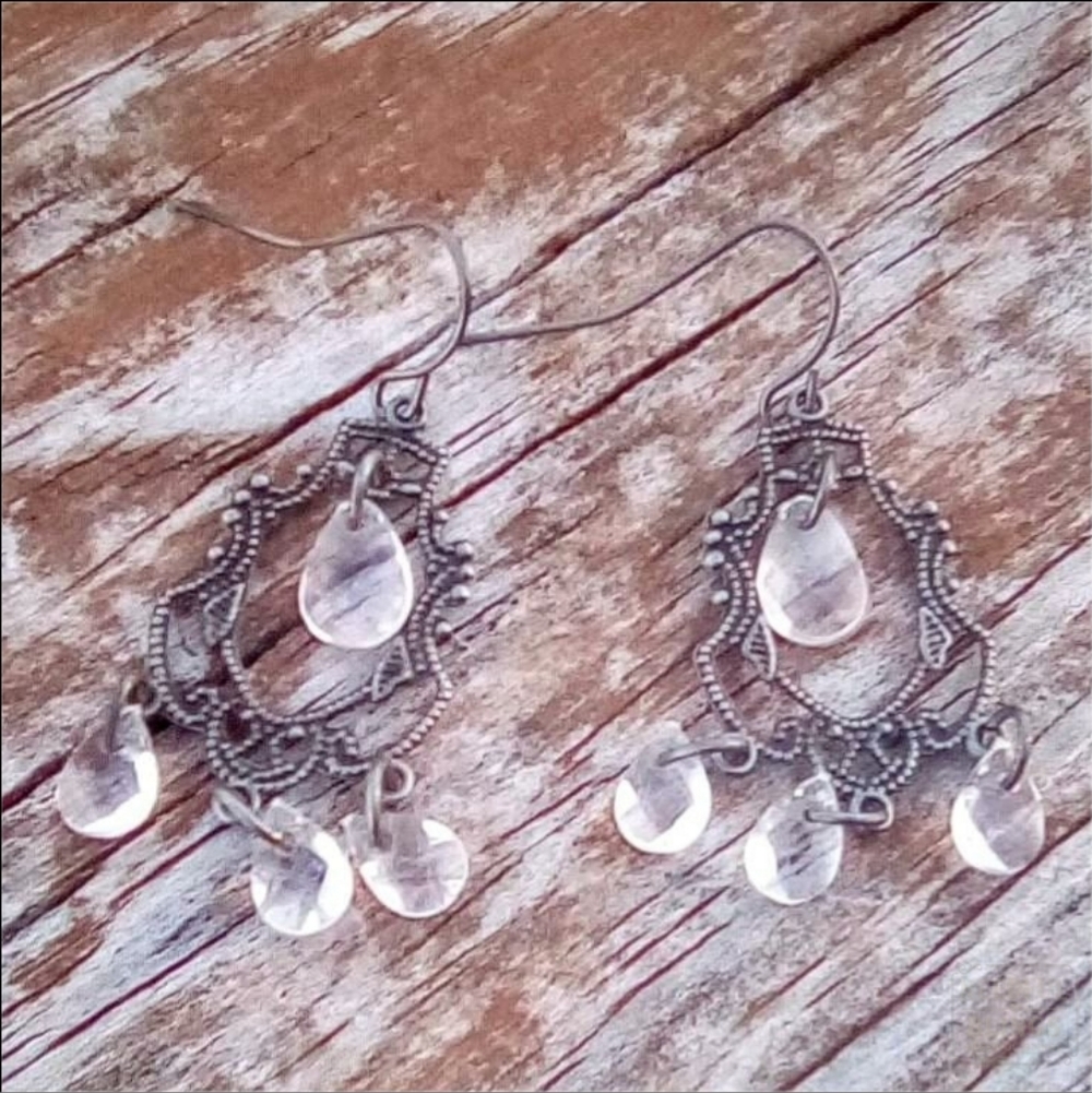 Vintage Silver Tone Lucite Dangle Earrings 1 Inch